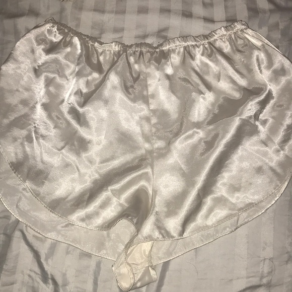 Nordstrom | Shorts | Vintage White Silk 